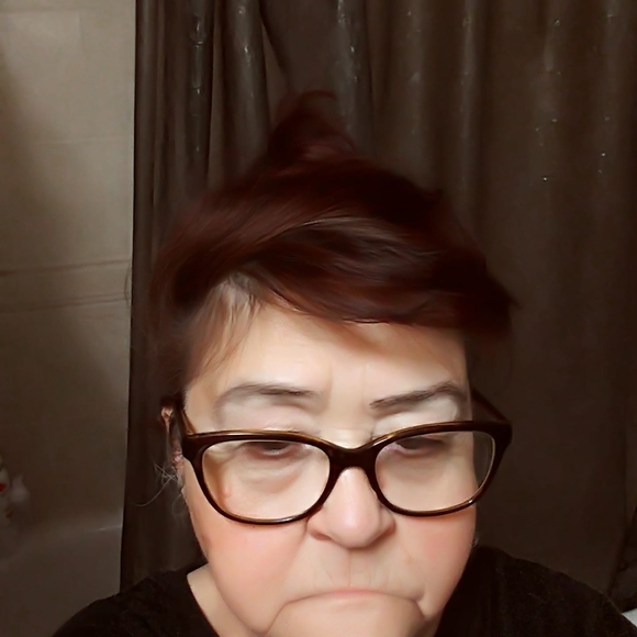 Meet your Posher, Helen - Picture 1 of 1